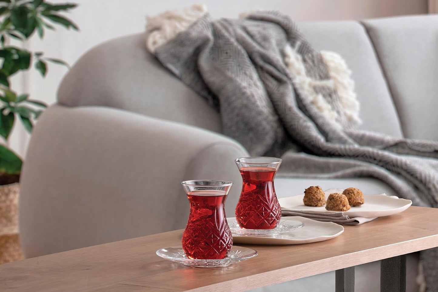 Pasabahce Timeless Tea Set with Saucer 12 Piece Set