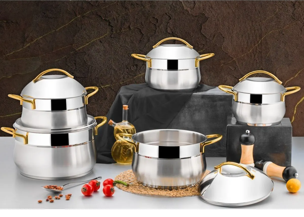 Ozlife OSAKA 10-Piece Plain Gold Cookware Set